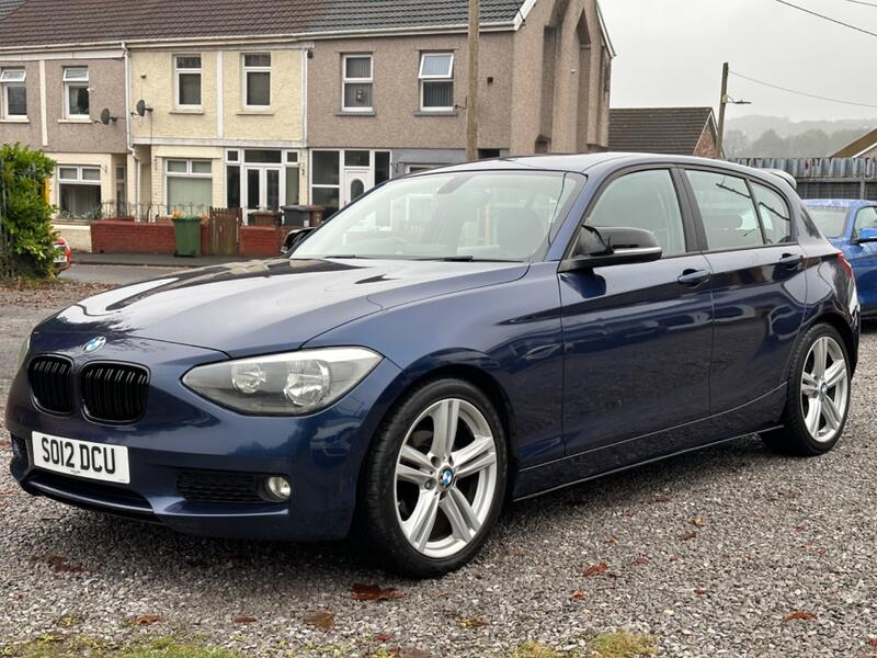 BMW 1 SERIES
