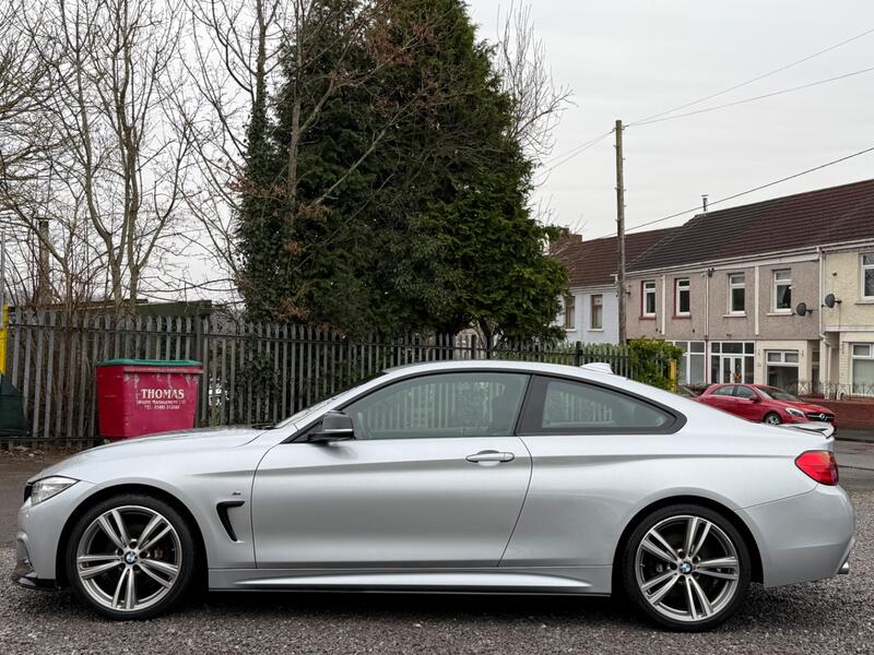 BMW 4 SERIES