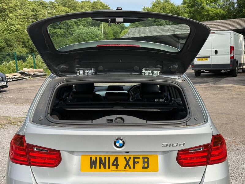 BMW 3 SERIES